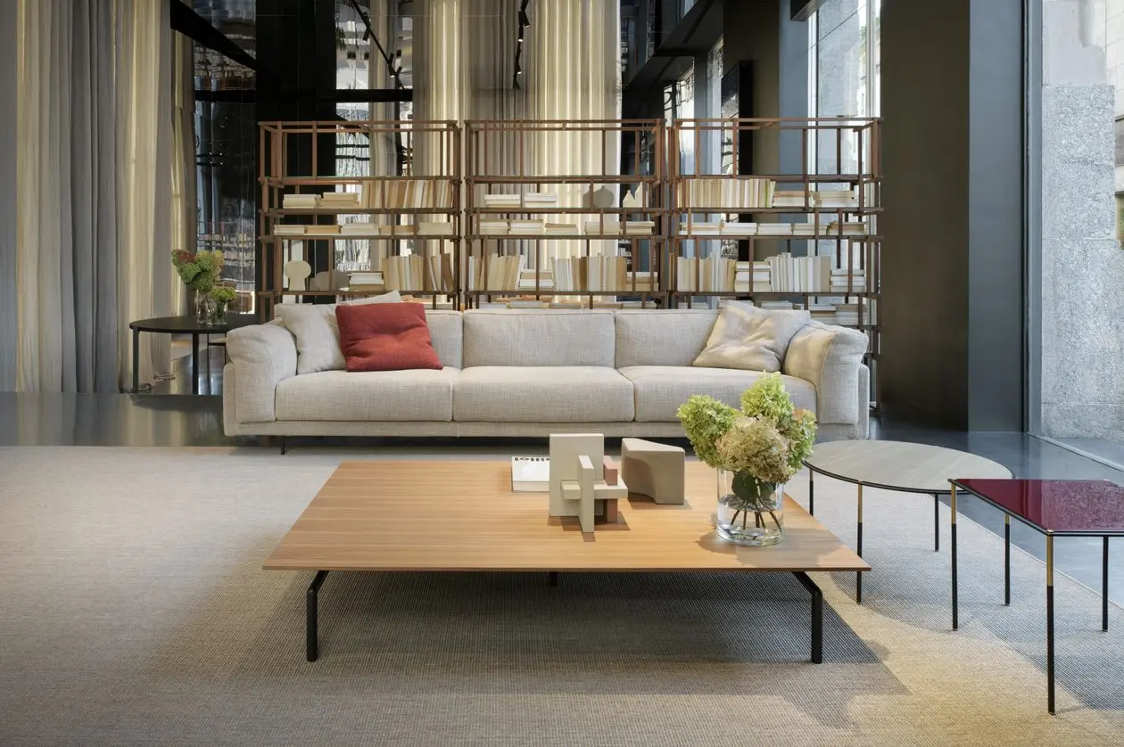 LIVING DIVANI GALLERY, MILAN