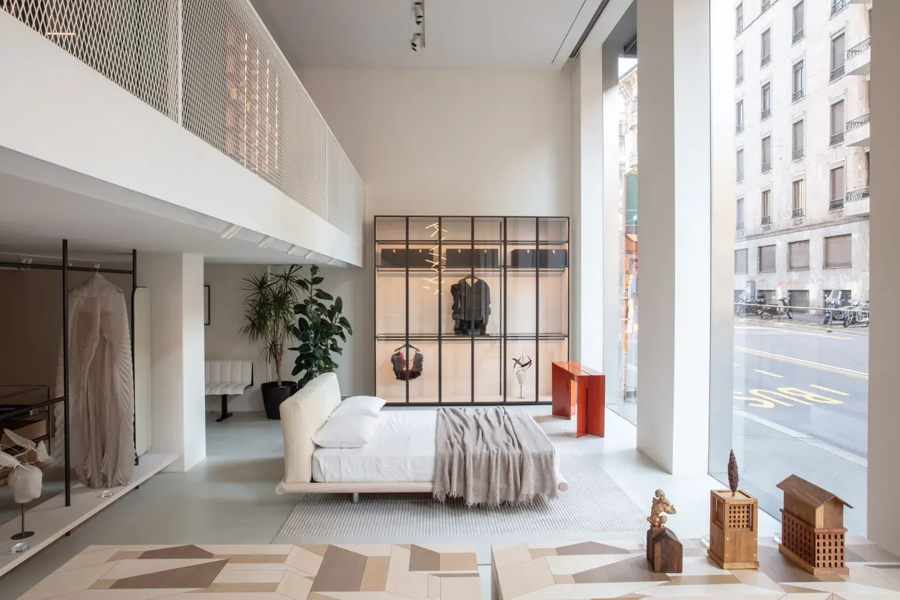 PORRO SHOWROOM, MILAN